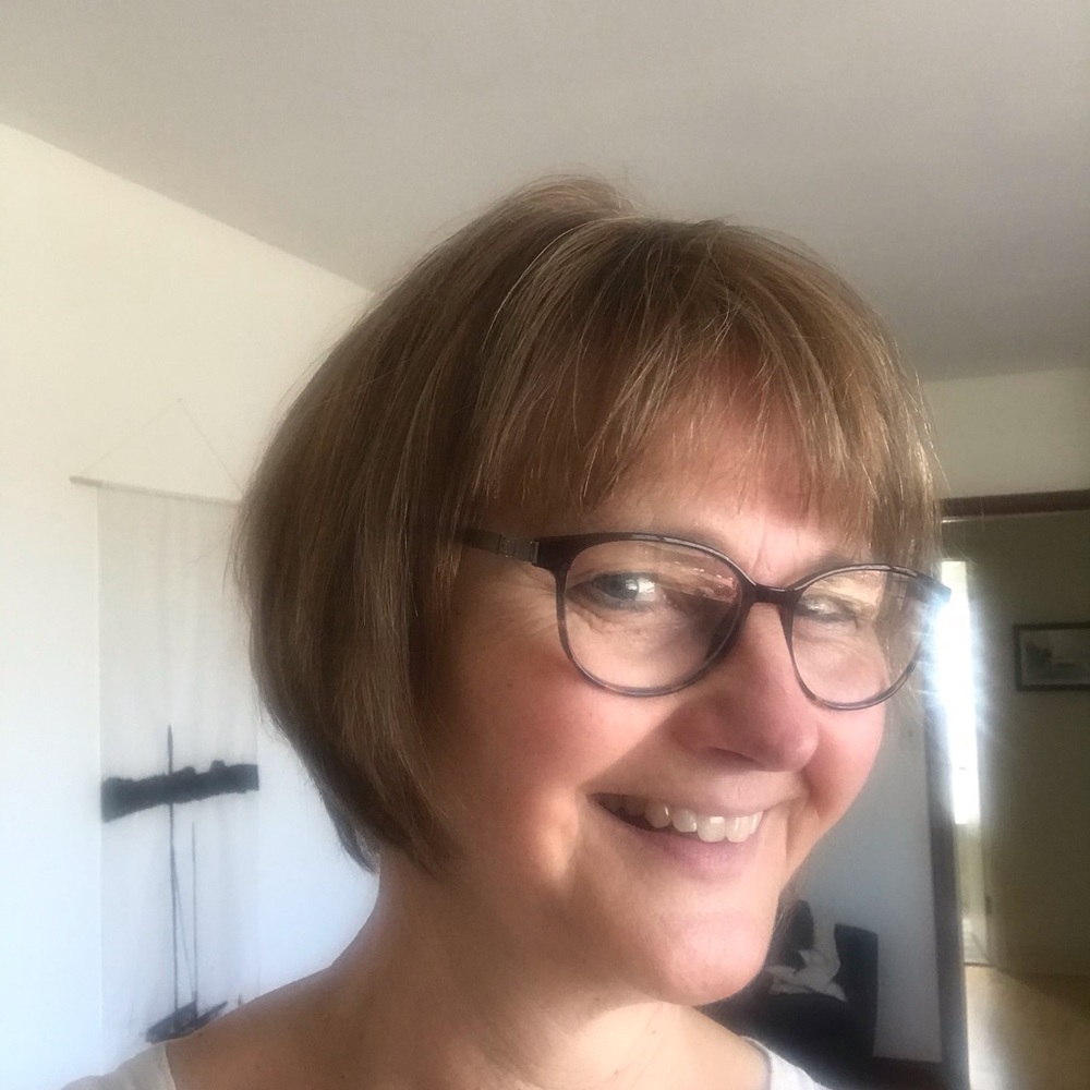 Meet your Posher, Virginia